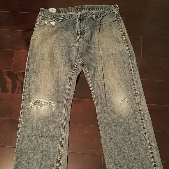 Levi's Other - Levis 514 Jeans Distressed